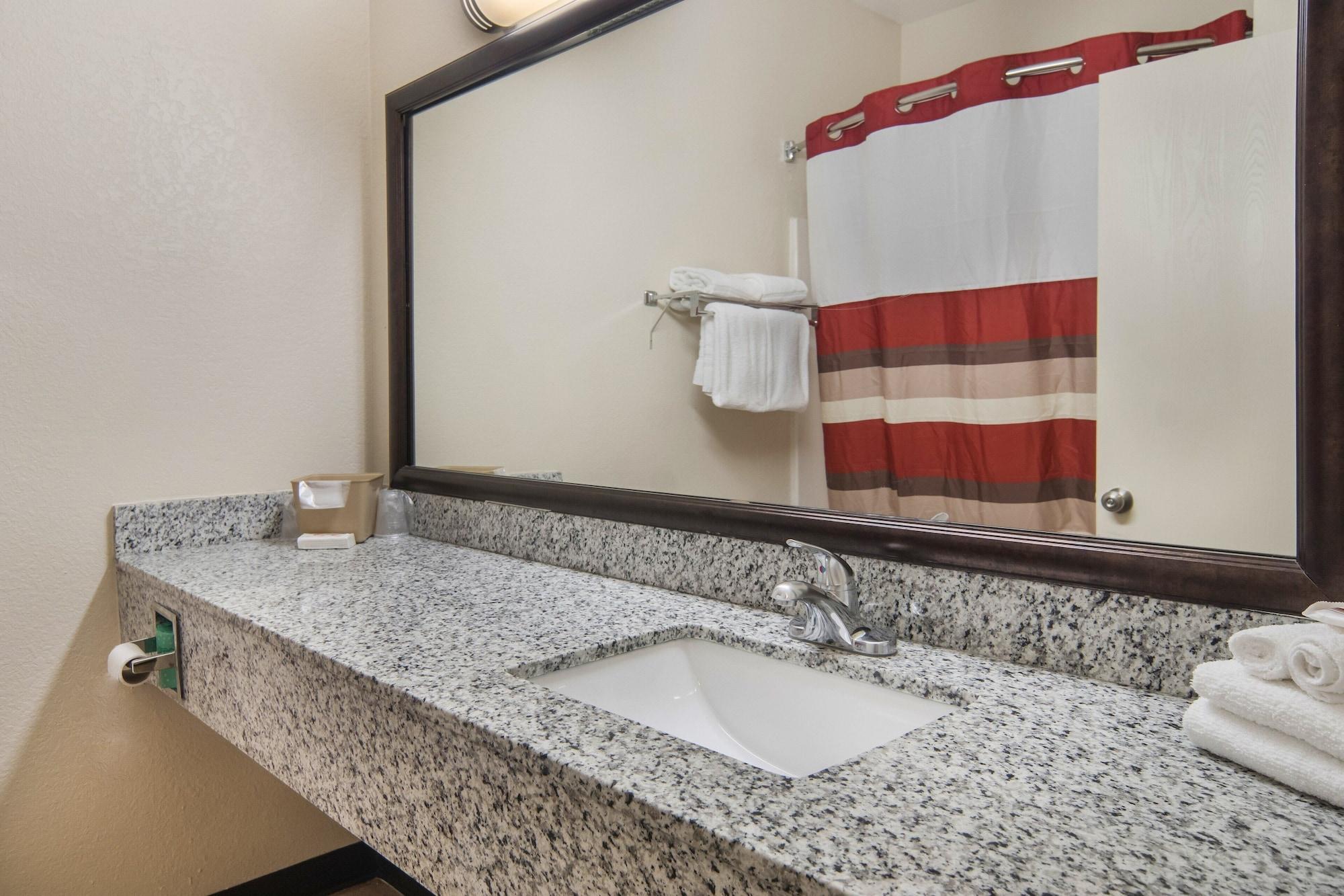 Red Roof Inn Fort Worth - Saginaw Экстерьер фото